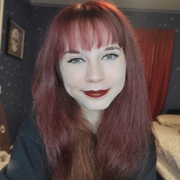 Poshmark profile picture for @trajectory